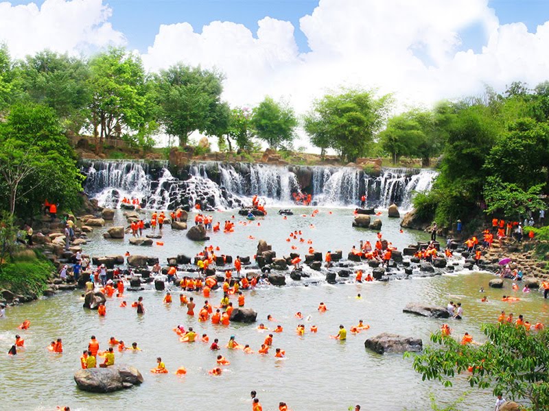 Khu-Du-Lich-Giang-Dien